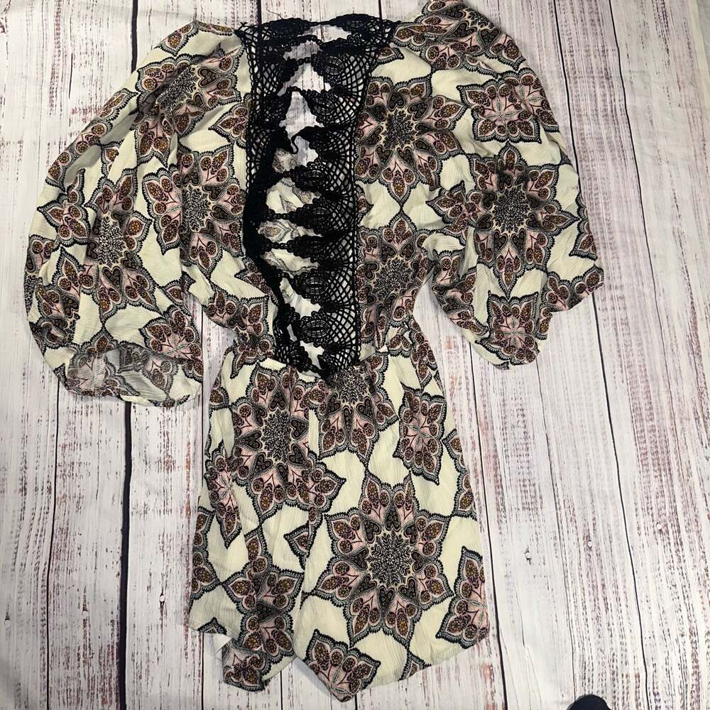 Charlotte Russe Paisley Y2k Medallion Indie Romper with Crochet Back Detail-XS - Picture 7 of 7